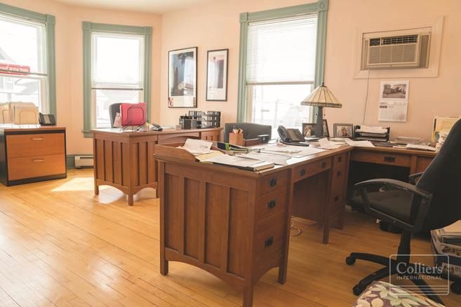 Downtown Route 1 Office Building: 408 Lafayette Road, Hampton, NH 03842